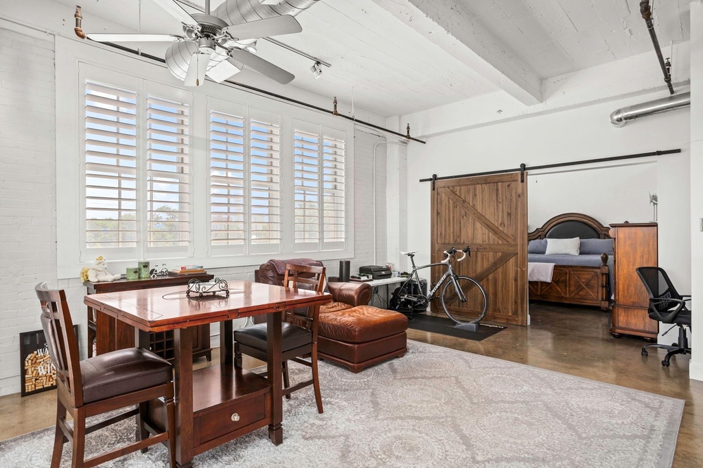 831 S Flores Street - Photo 6