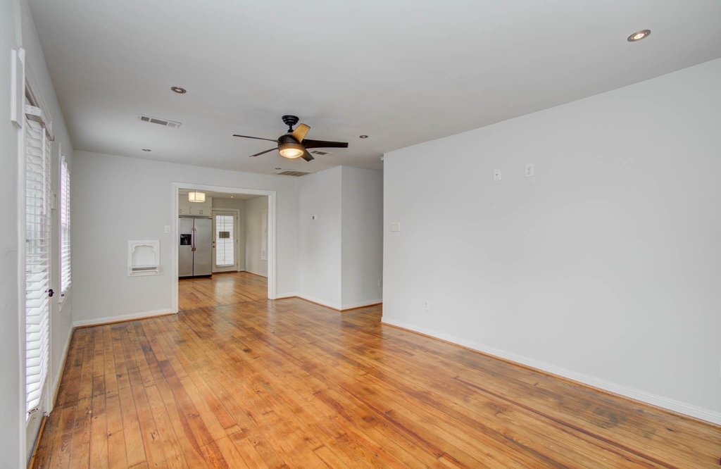 4706 Fisk Street - Photo 11