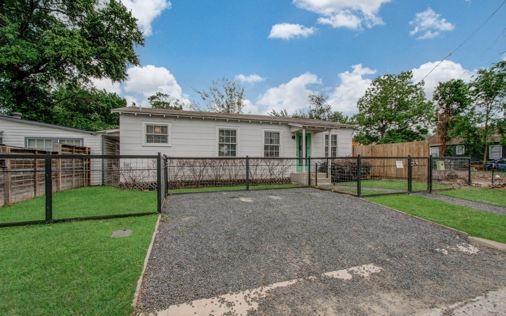 4706 Fisk Street - Photo 8