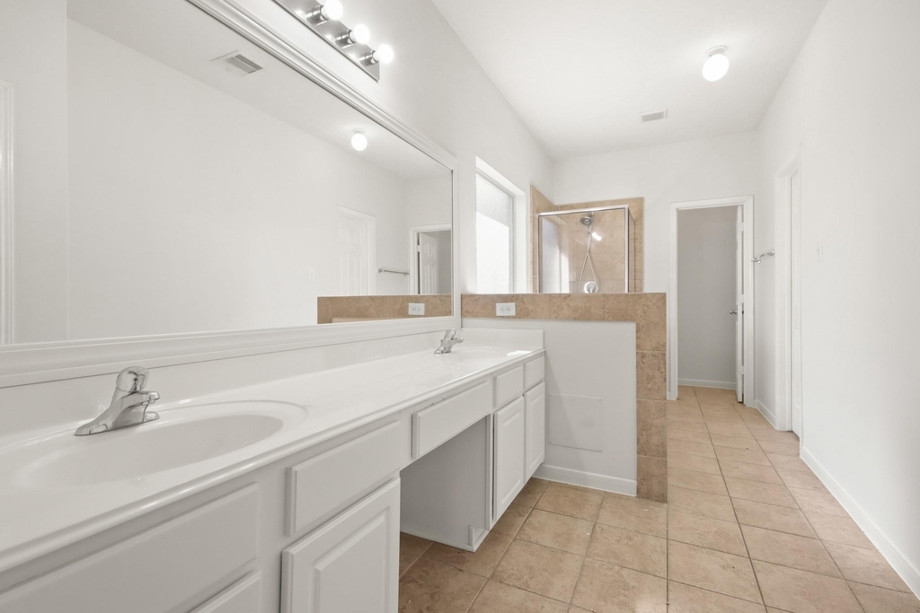 15114 Cave Creek Drive - Photo 14