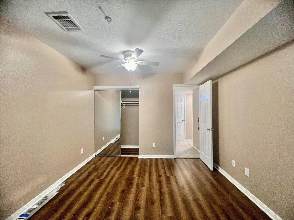 2611 Grants Lake Boulevard - Photo 5