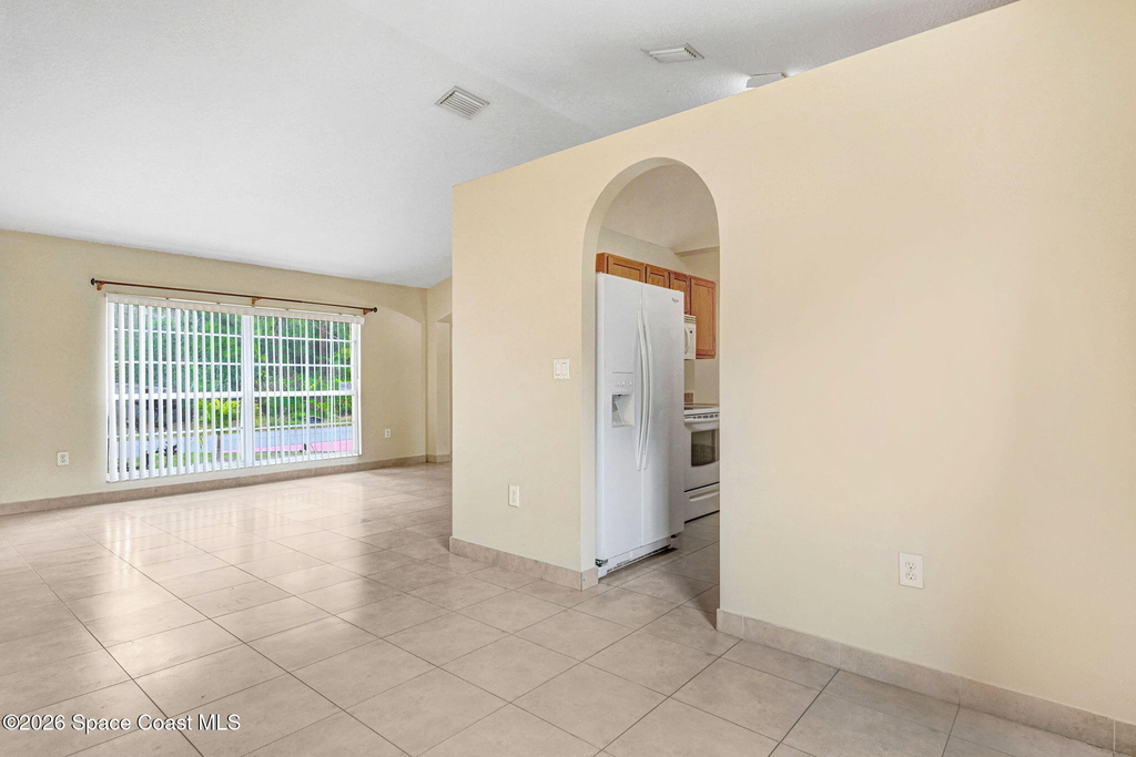 1416 Martinez Street Se - Photo 6