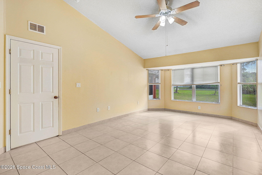 1416 Martinez Street Se - Photo 15