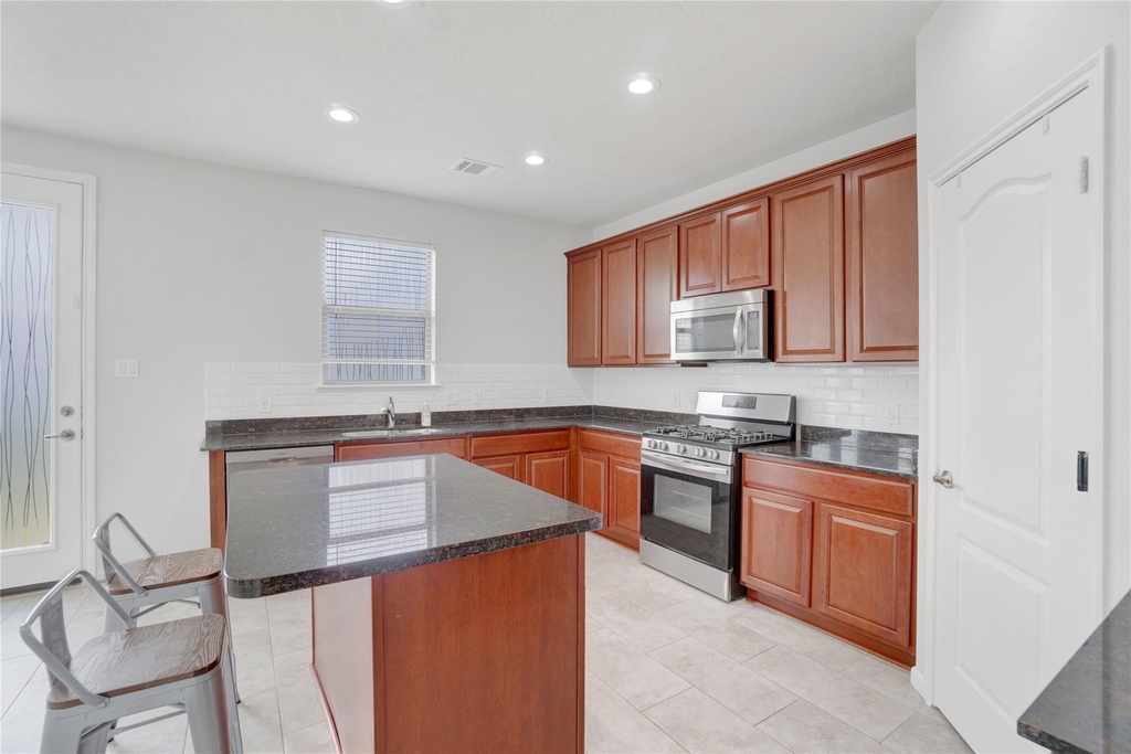 10514 Kentington Oak Drive - Photo 19