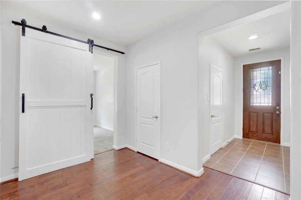 10514 Kentington Oak Drive - Photo 7