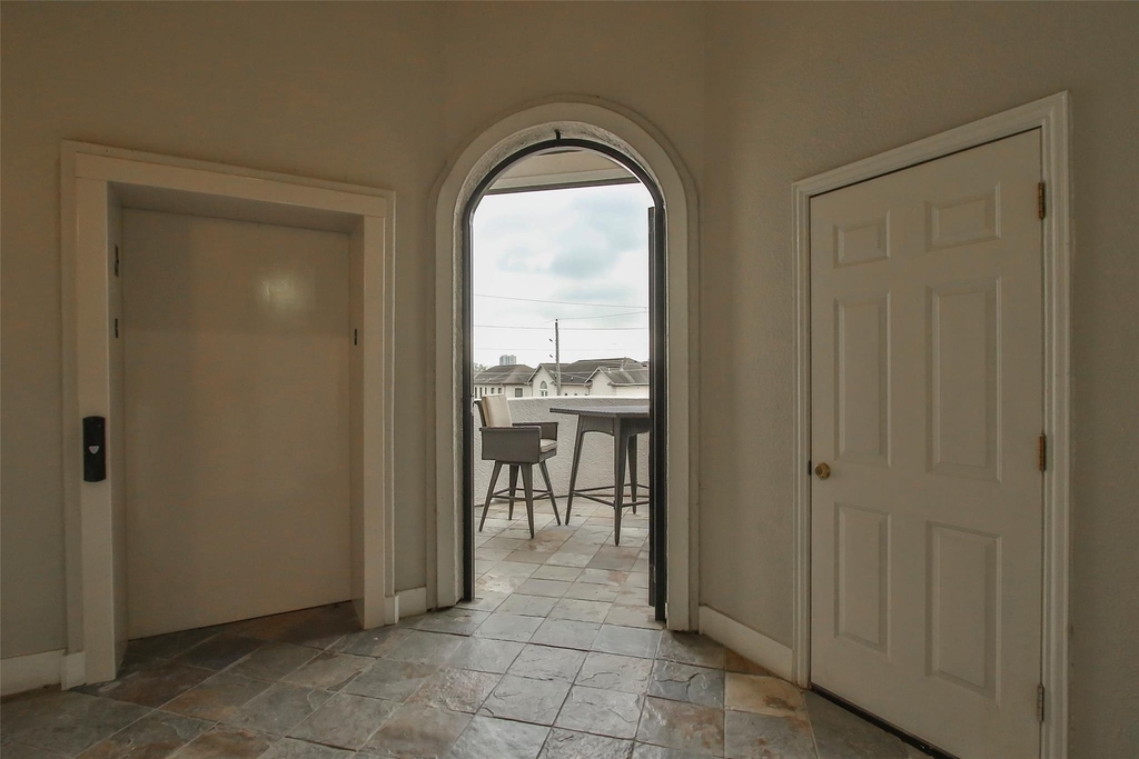 2701 Helena Street - Photo 17