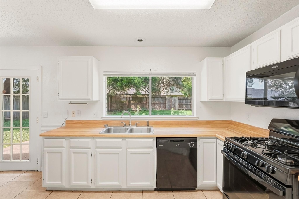 12318 Fetlock Drive - Photo 13