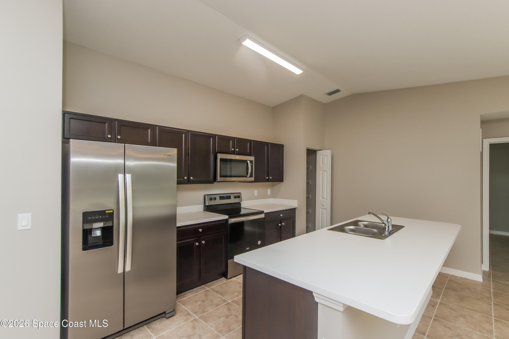 490 Hatcher Street Se - Photo 4