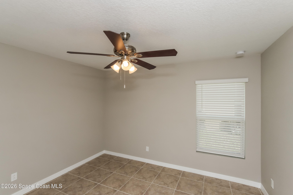 490 Hatcher Street Se - Photo 9