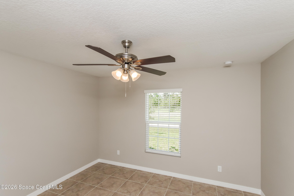 490 Hatcher Street Se - Photo 8