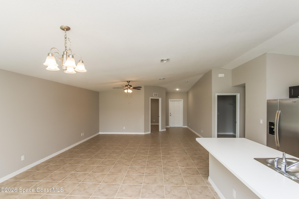 490 Hatcher Street Se - Photo 2