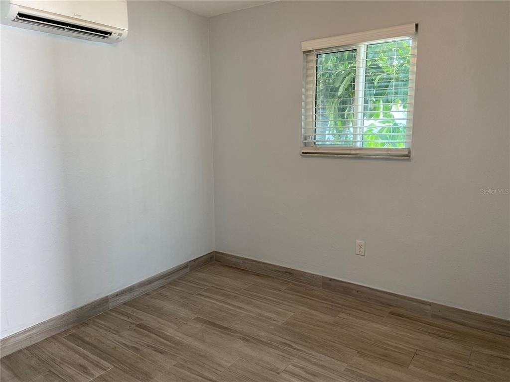 605 69th Avenue - Photo 6