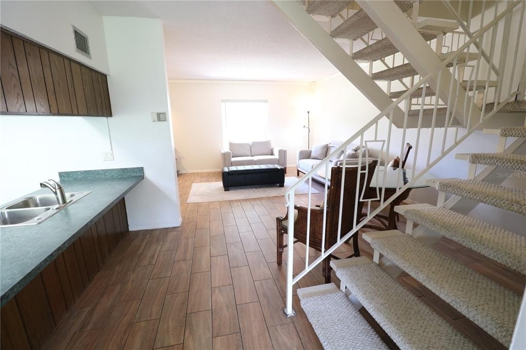 5439 Lady Bug Ln - Photo 9