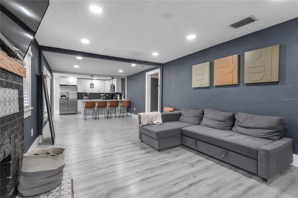 806 E Hamilton Avenue - Photo 6