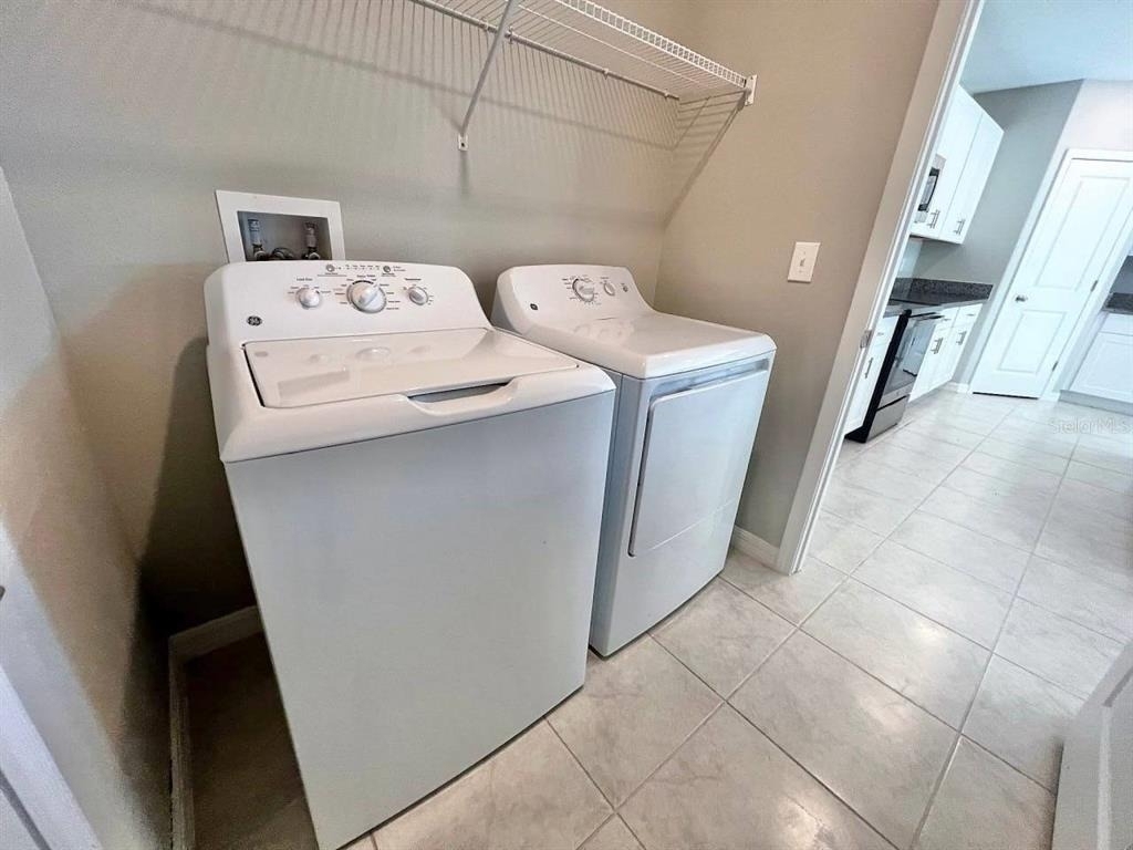16717 Delia Street - Photo 6