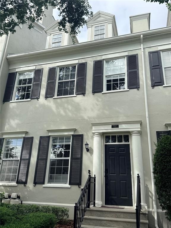 537 Campus Street - Photo 0