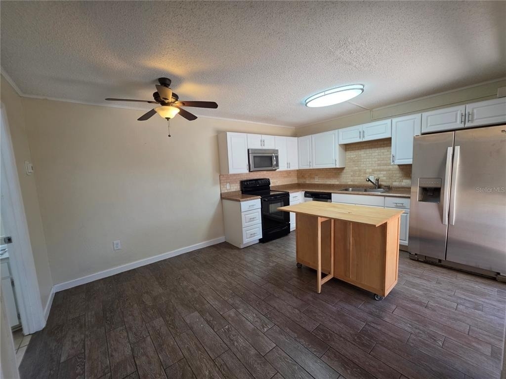 3824 Saxon Drive - Photo 6