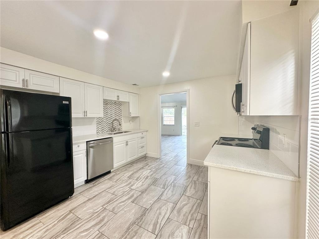 122 S Bulova Drive - Photo 5