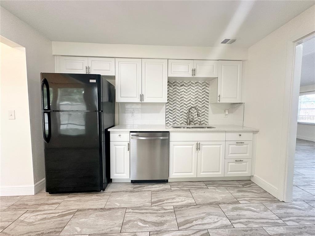 122 S Bulova Drive - Photo 2
