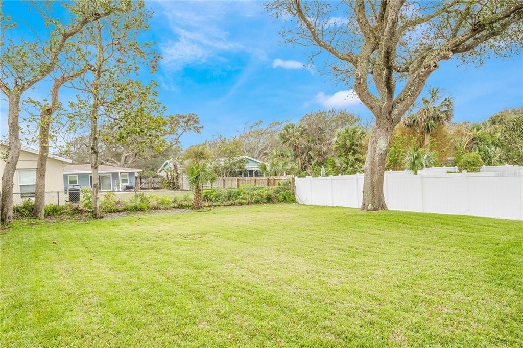 809 E 15th Avenue - Photo 33