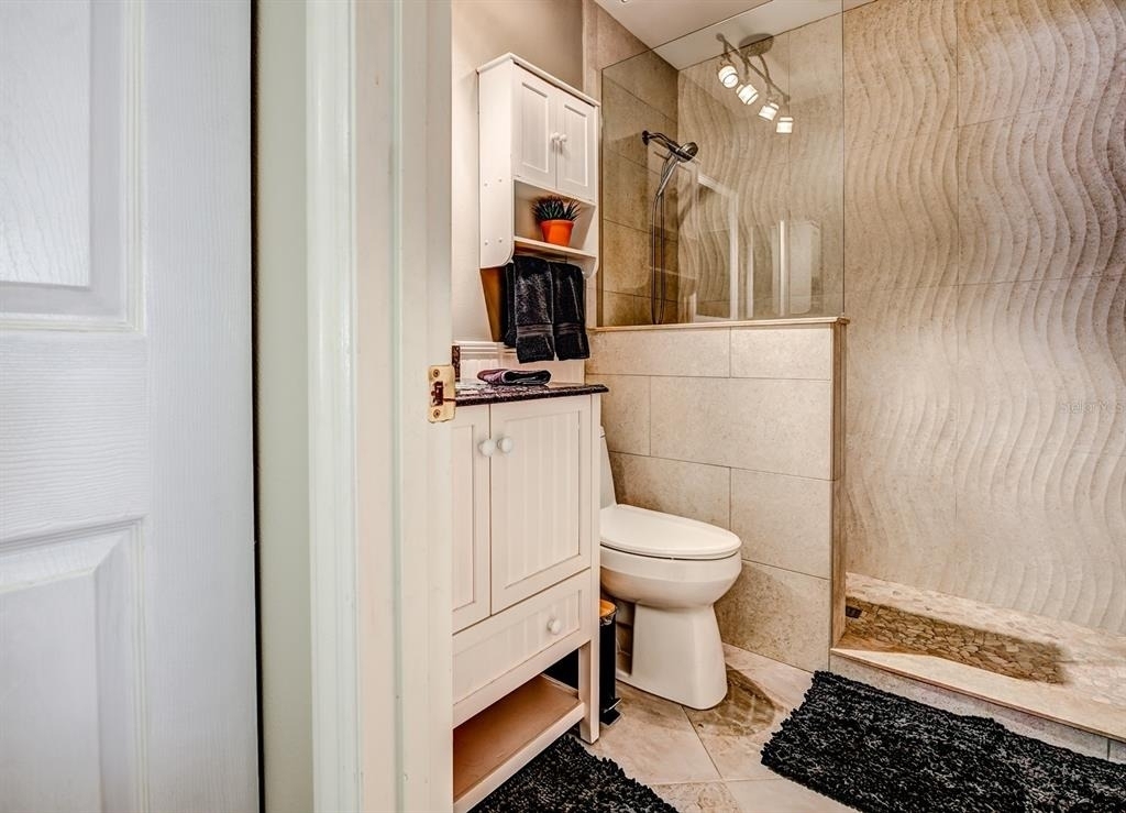 130 Southampton Place - Photo 22
