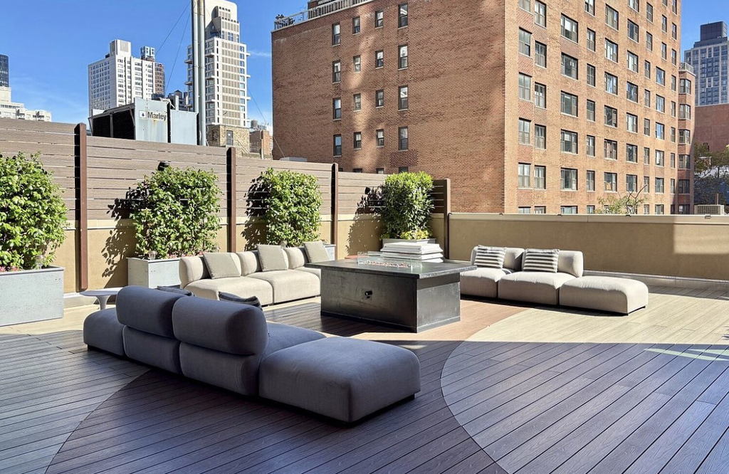 East 59th Street - Photo 7