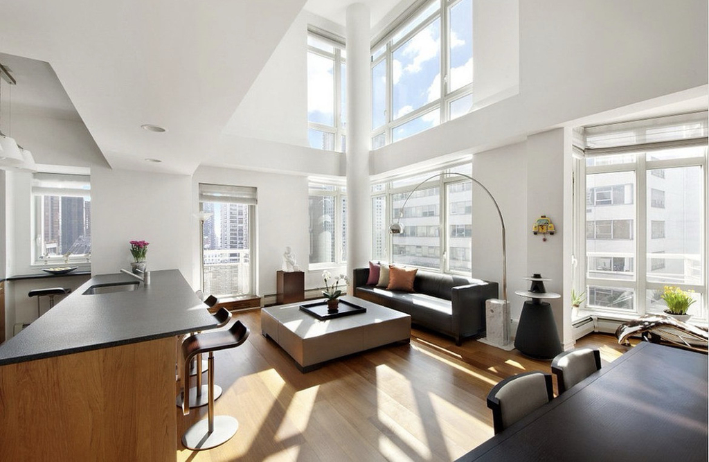 East 59th Street - Photo 1