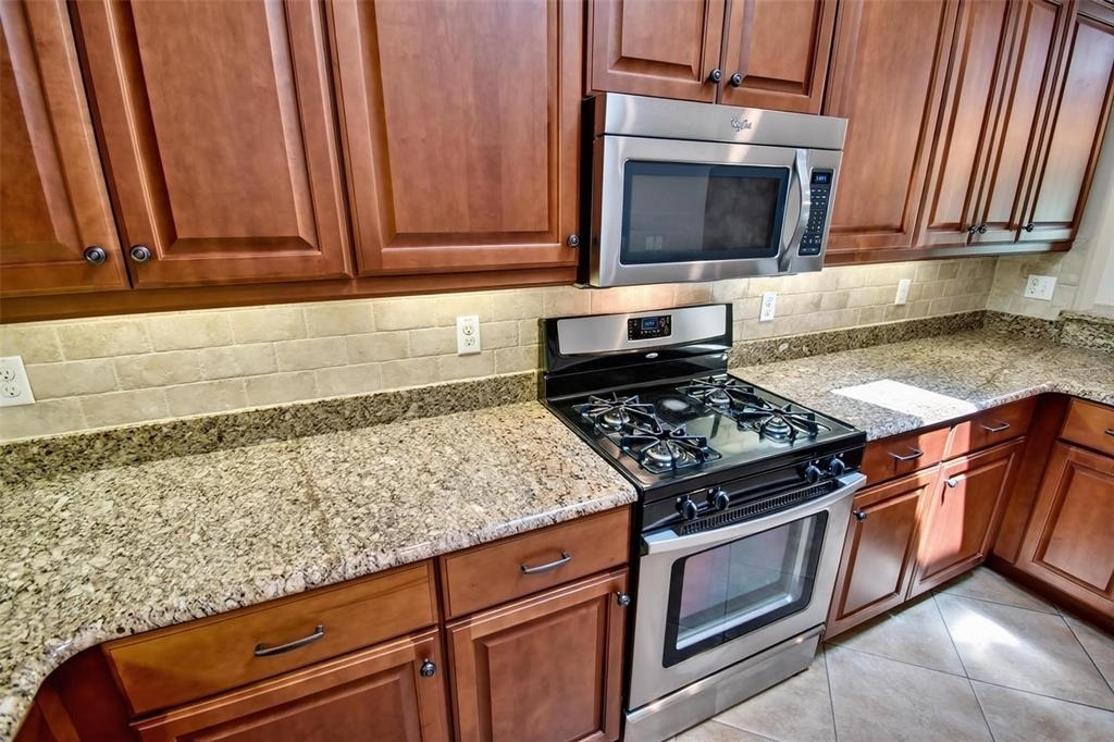 108 Golfview Court - Photo 14