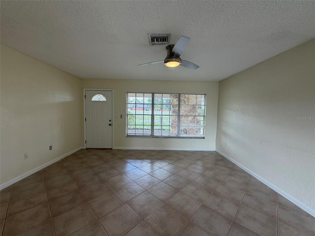 8531 Sydney Avenue - Photo 4