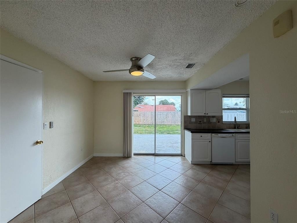 8531 Sydney Avenue - Photo 7