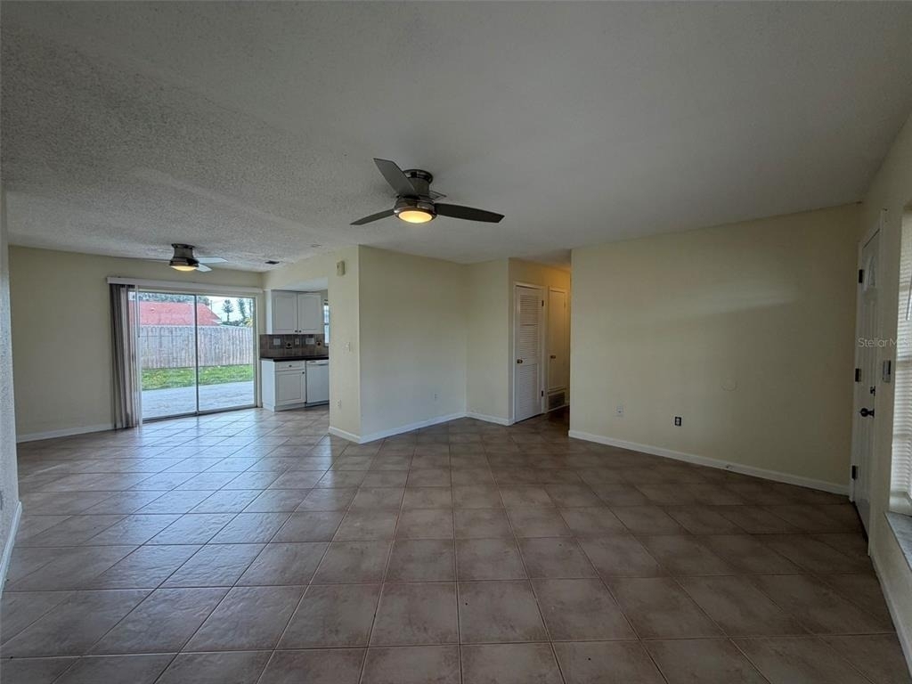 8531 Sydney Avenue - Photo 6