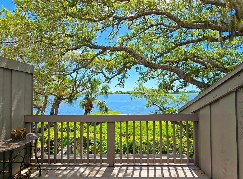 1335 Landings Drive - Photo 31