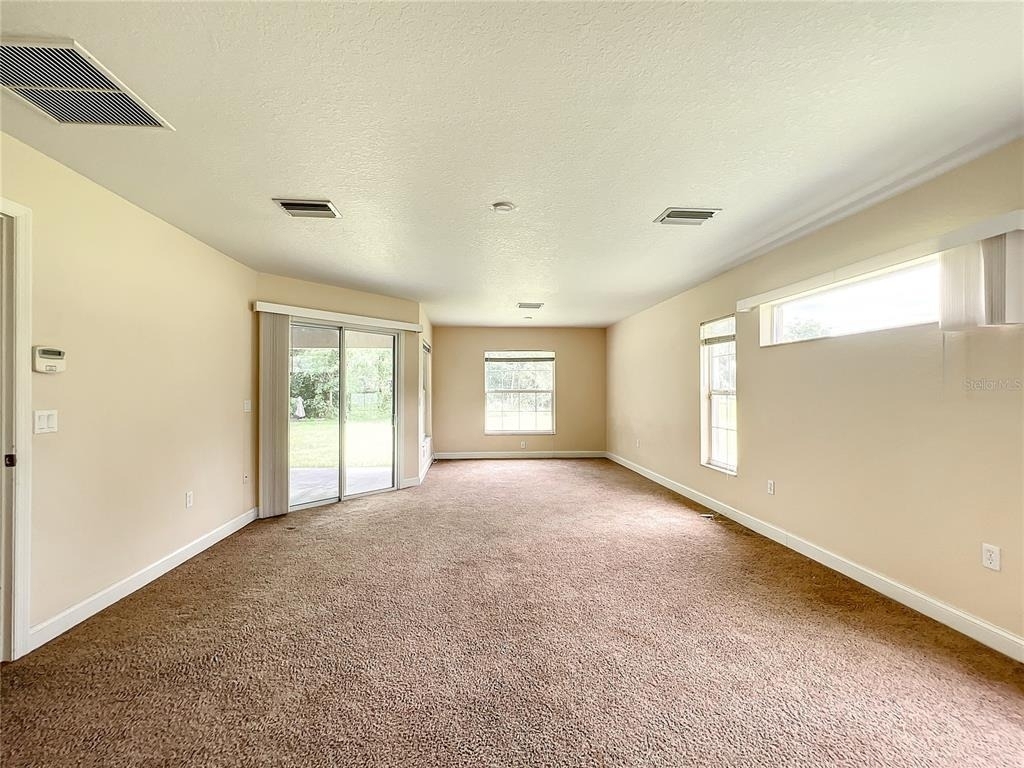 5203 Se 42nd Court - Photo 9