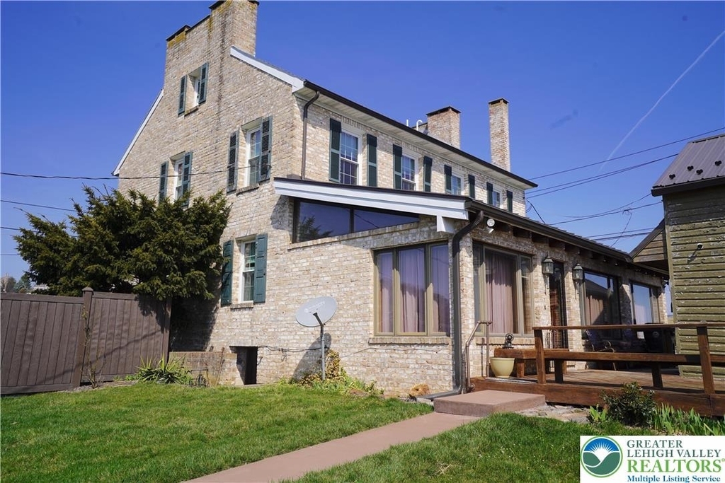 9020 Schantz Road - Photo 24