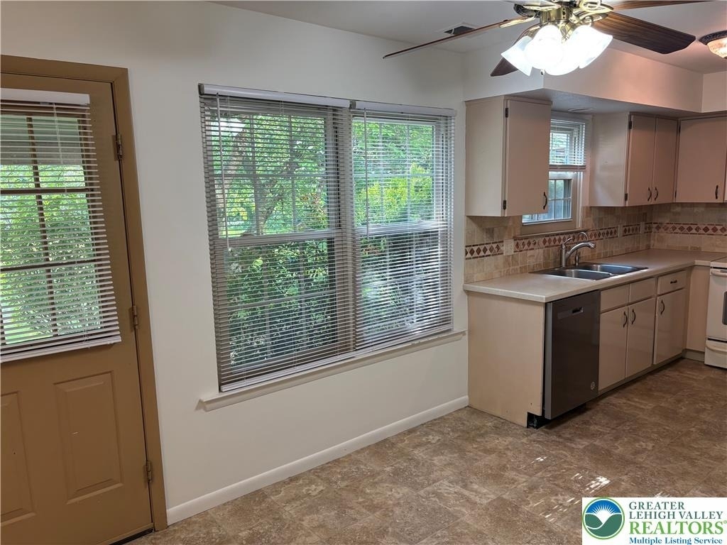 167 Sunshine Drive - Photo 11