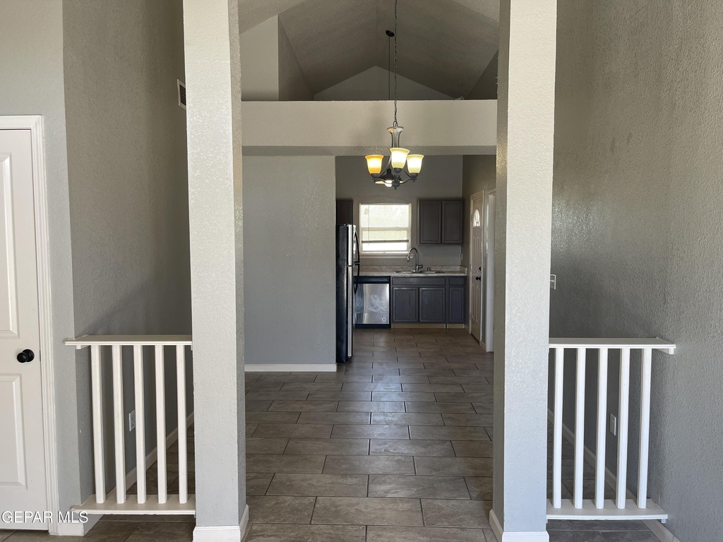 656 Orchid Drive - Photo 3