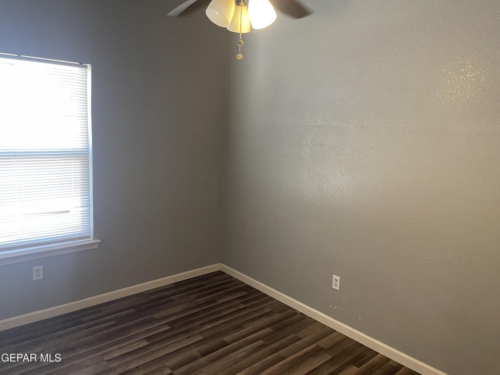 656 Orchid Drive - Photo 15