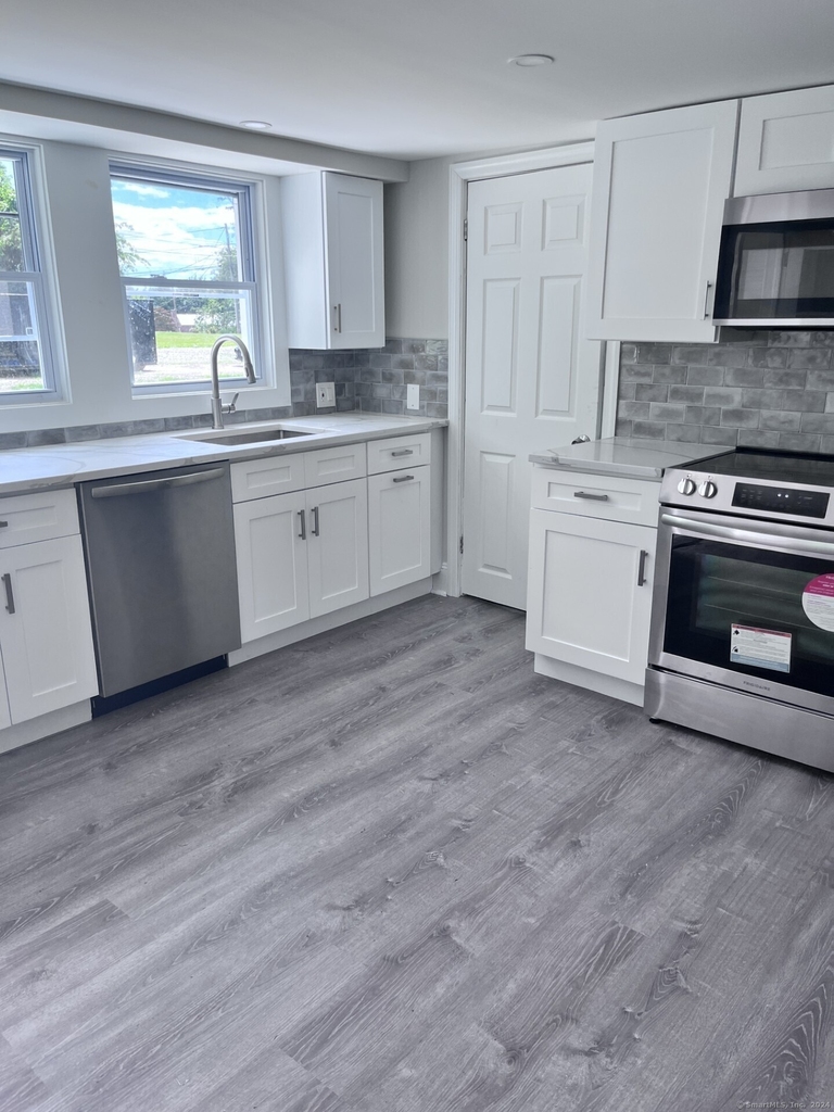 6088 Main Street - Photo 3