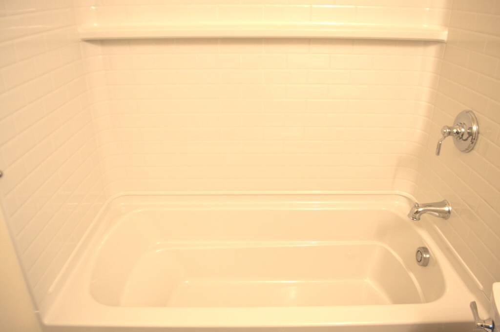 17 Kohanza Street - Photo 4