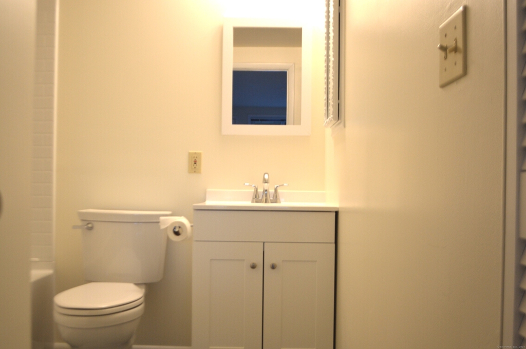 17 Kohanza Street - Photo 3