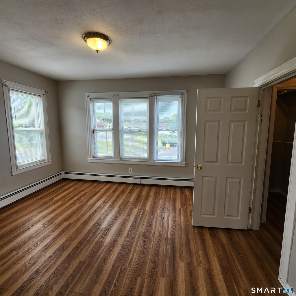 664 Main Street - Photo 5