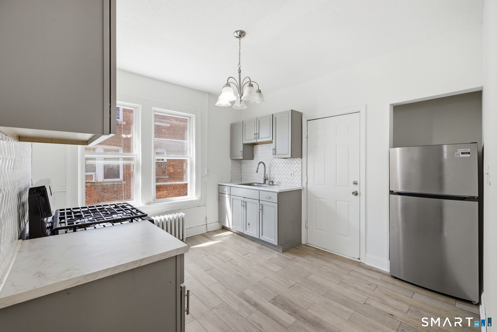 115 Baltimore Street - Photo 5