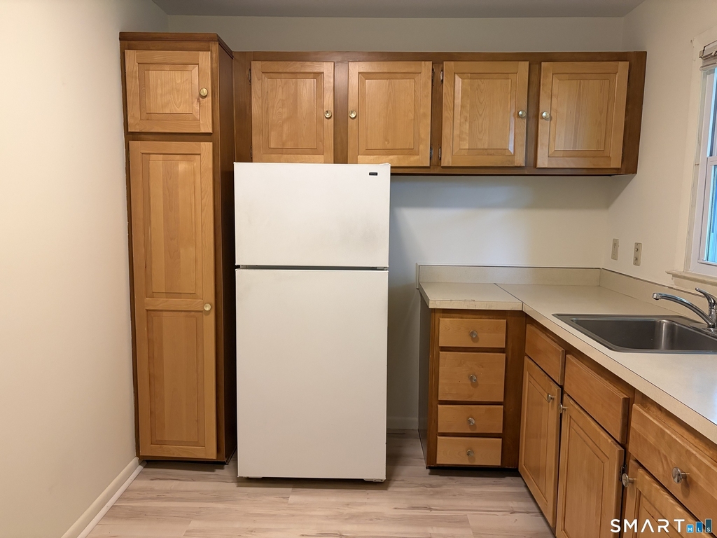 888 Main Street - Photo 7