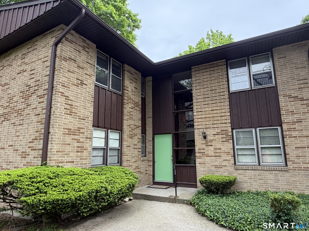 888 Main Street - Photo 2