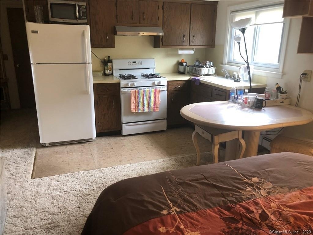 124 Lawn Avenue - Photo 1