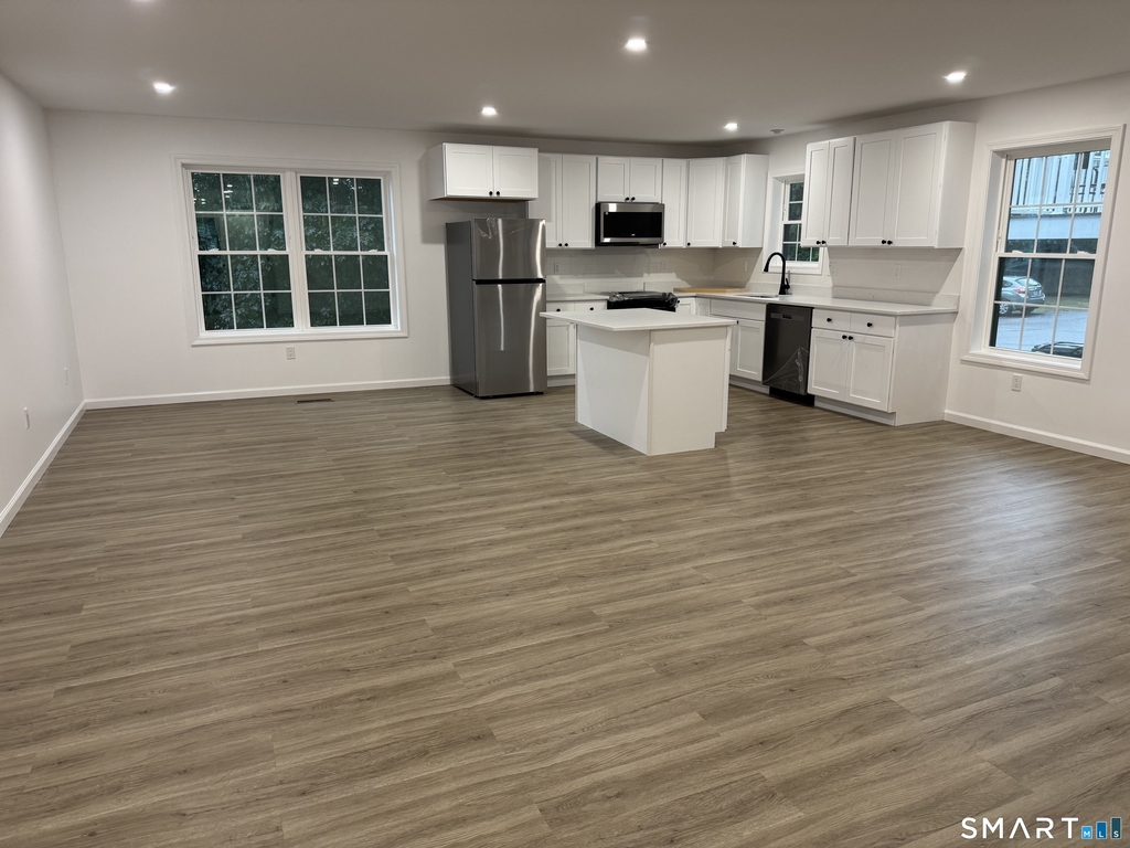 38 Golden Hill Street - Photo 2