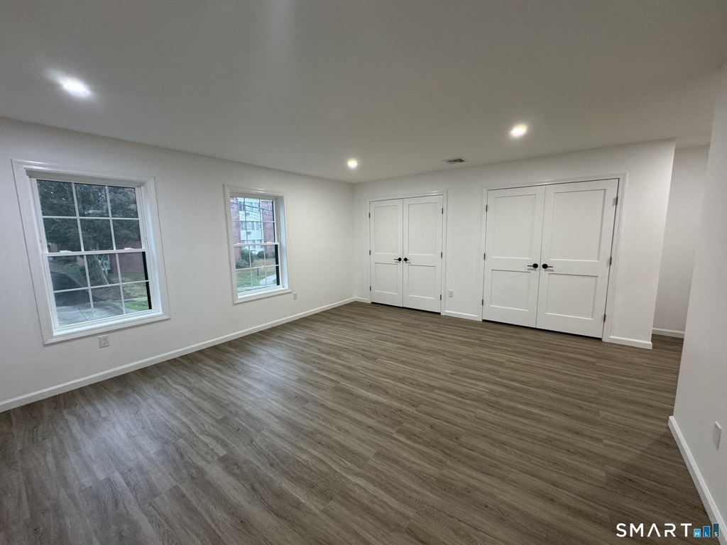 38 Golden Hill Street - Photo 5