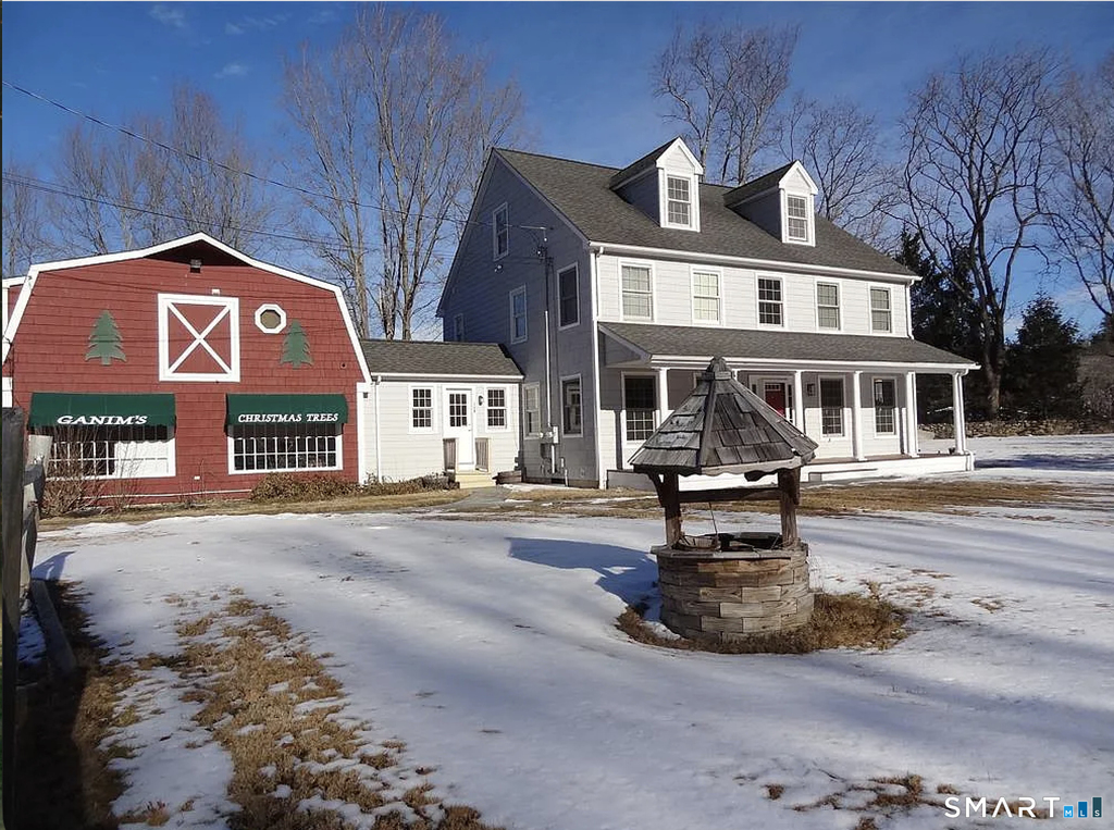 128 Center Road - Photo 31