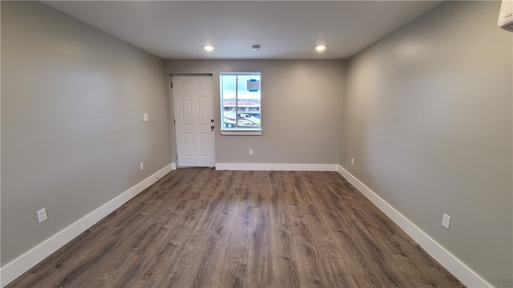 1331 Freeport Rd - Photo 11