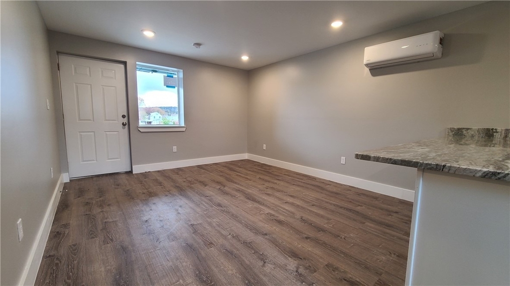 1331 Freeport Rd - Photo 6